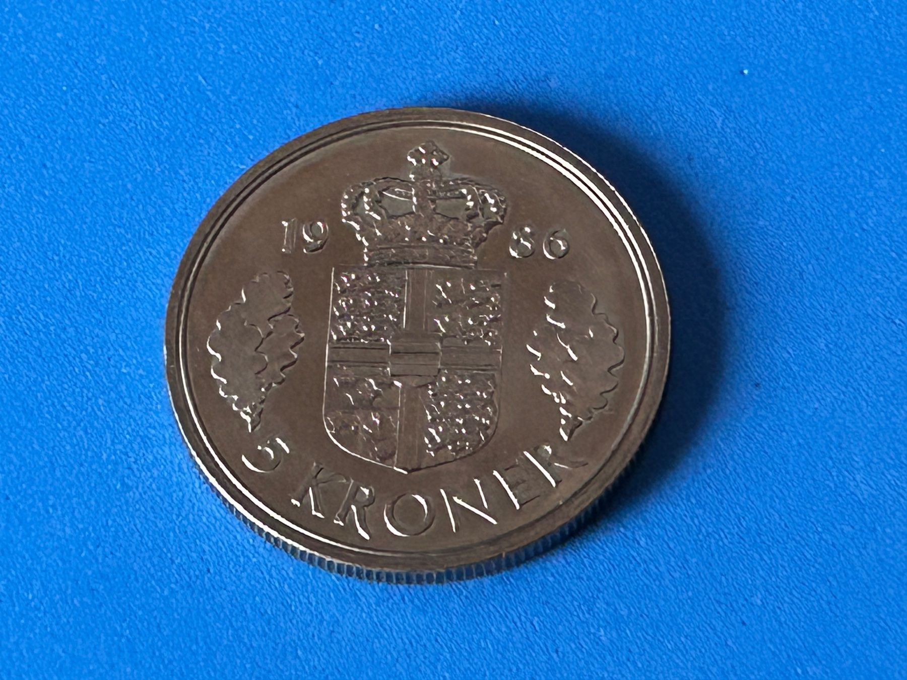 Tutti le monete: Denmark - 5 Kroner - Margrethe II 1986 – Usato da Corcelles NE venduto da AJKader 2