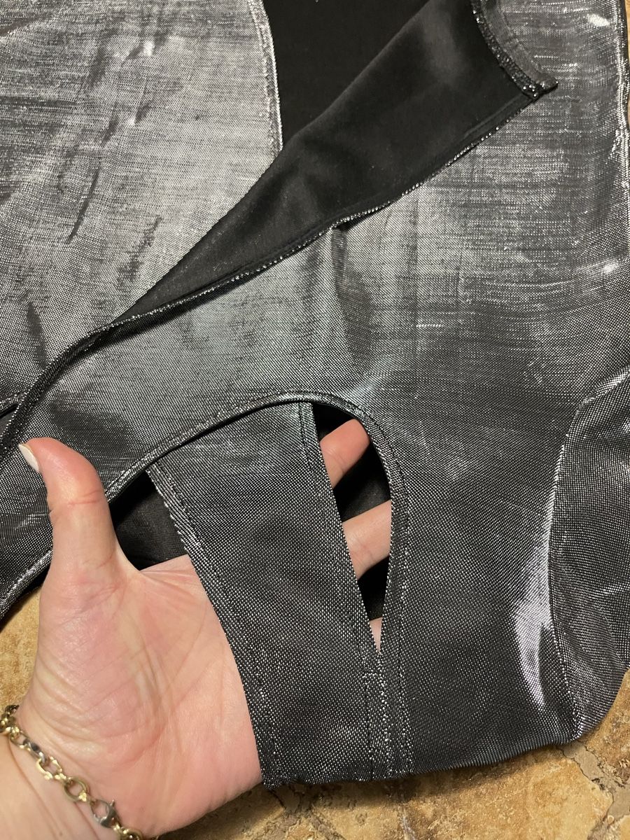 Top: Top corto Lurex argento "Dance Floor" - Stile unico e audace – Nuovo (secondo la descrizione) da Gordevio venduto da LanaZimm 3