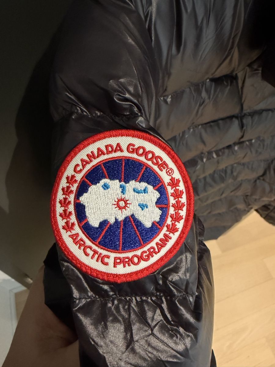 Canada Goose Giacche: Canada Goose Jacke – Nuovo (secondo la descrizione) da Zollikofen venduto da nina_7njp 2