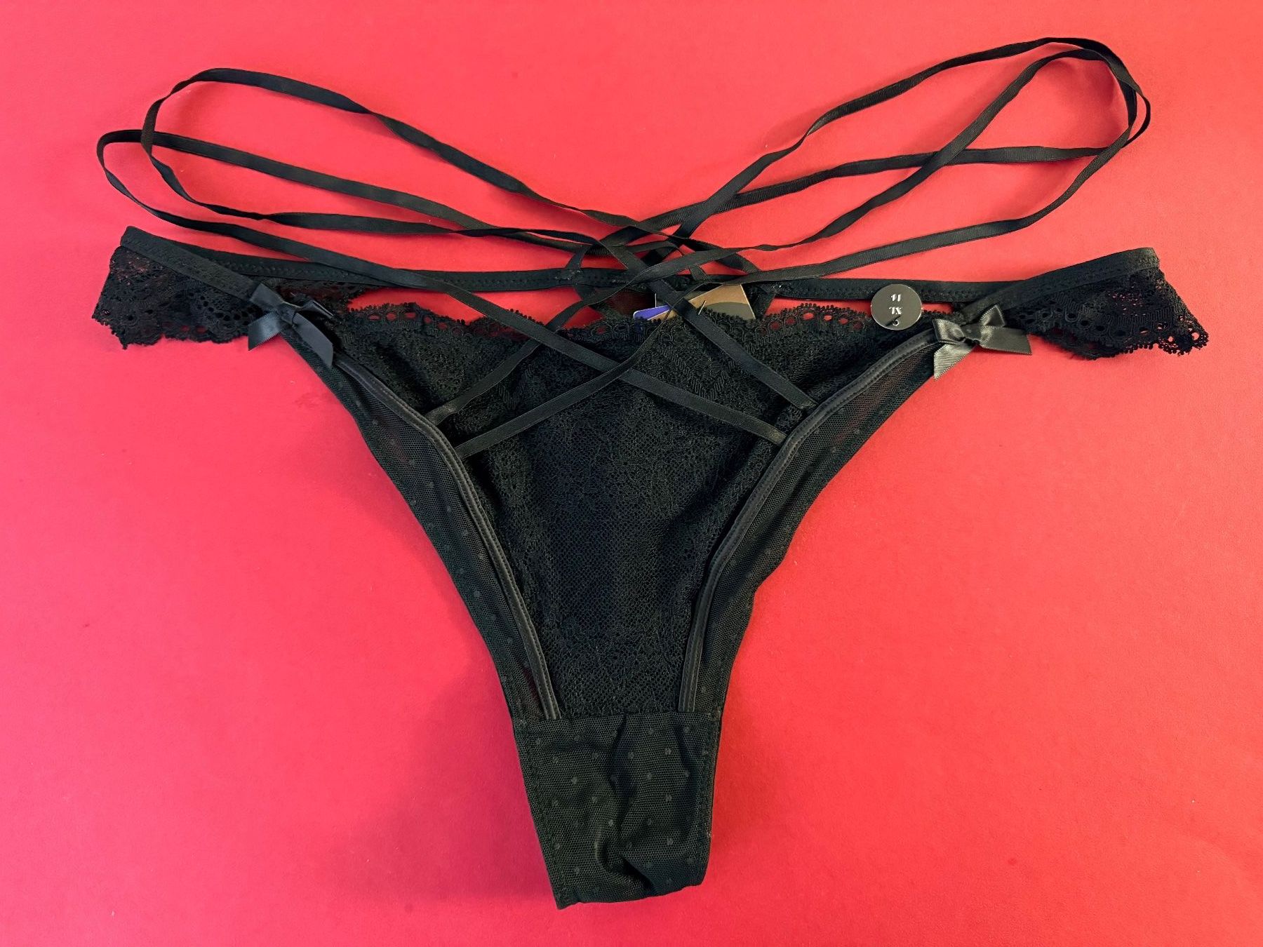 Hunkemöller Altra biancheria intima: HUNKEMÖLLER, String FLEUR, Grösse XL, Farbe Schwarz – Nuovo e nell'imballaggio originale da Rudolfstetten venduto da gst_g7xl