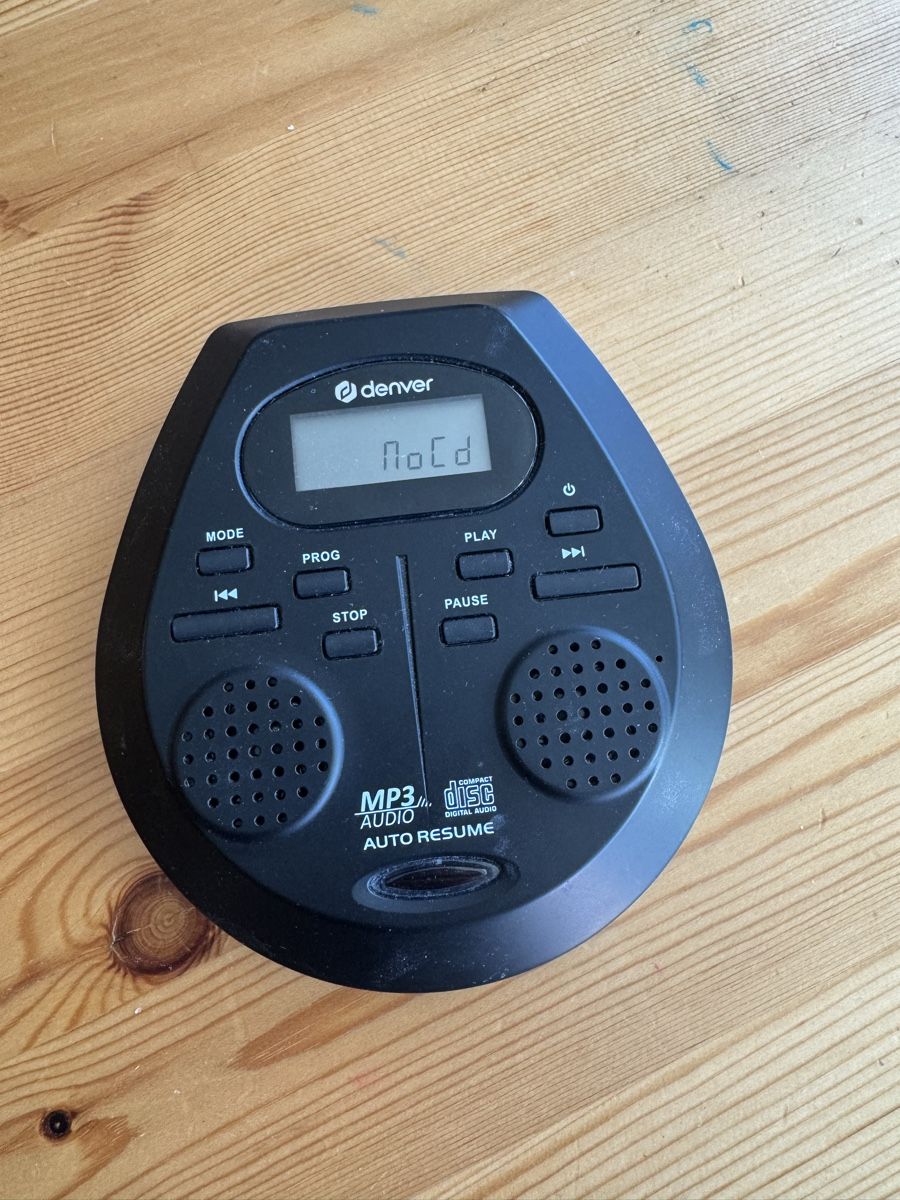 Audio- & Mediensysteme: Baladeurs CD, MP3, avec mini haut-parleur – Gebraucht aus Zürich von Martin2024