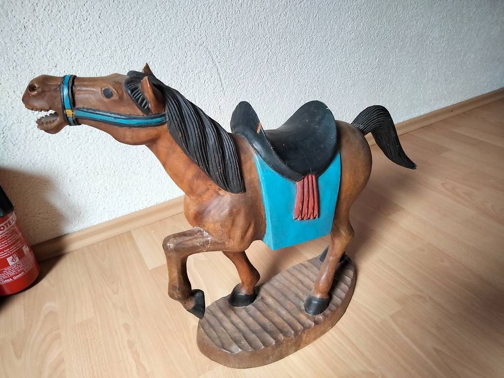 Statuette: Schönes Holzrössli – Usato da Rüti b. Riggisberg venduto da Lilian1420