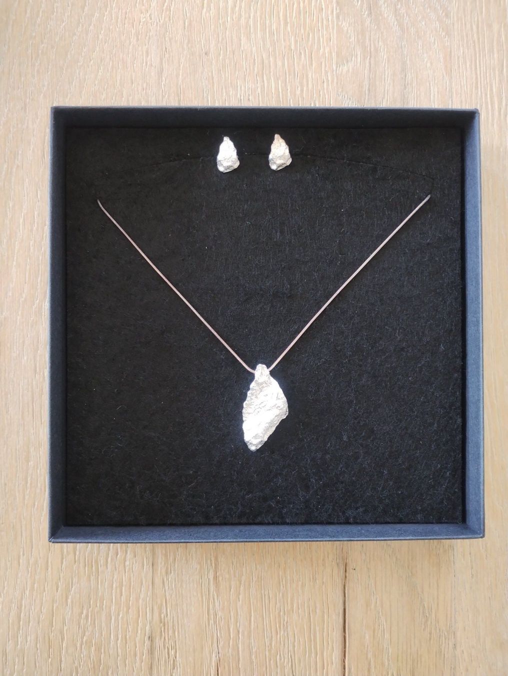 Ketten: Schmuckset Halskette mit Ohrringen Silber 295 – Neu und originalverpackt aus Widnau von aschmi