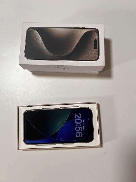 Apple Telefoni cellulari / Smartphones: IPhone 15 Pro 1Tb titanium wie neu – Usato da Flums venduto da mojo265