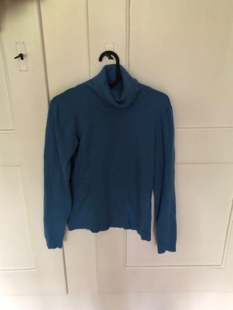 Mittelblauer Rollkragenpulli - Superweich!