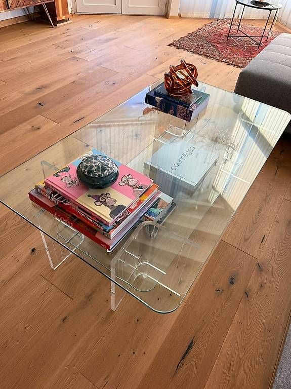 Tables: Superbe table basse design en verre – D'occasion à Savagnier par ben_dx9b