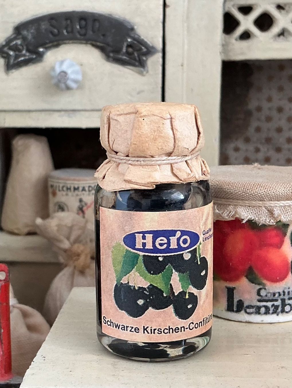 Giocattoli: FÜR PUPPENKÜCHE & KRÄMERLADEN – Usato da Zell LU venduto da Silvermemory 1
