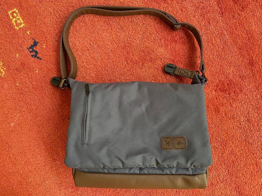 ABC Design Borse & Zaini: Wickeltasche ABC + Gratis Getränketasche – Usato da Biel-Benken BL venduto da AngiSchaefer