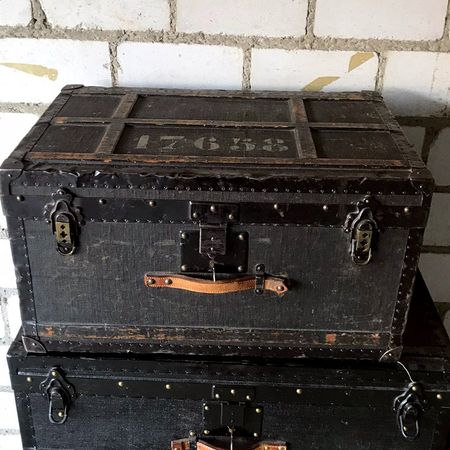Antike Offizierskiste der Schweizer Armee