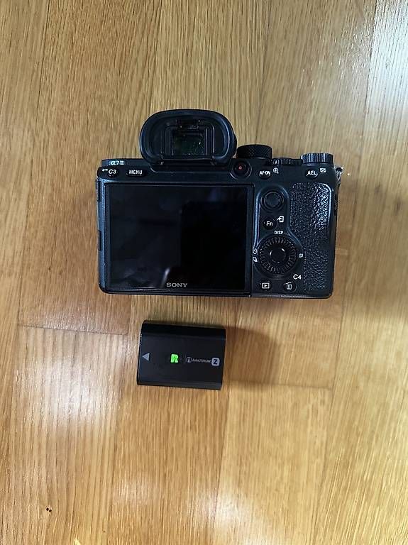 Appareil photo: Sony A7iii – D'occasion à Baar par 94Marco94