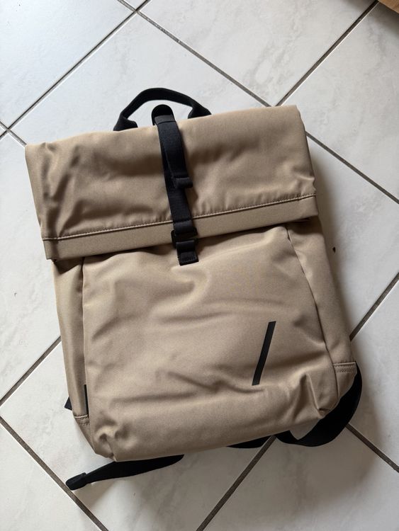 Neuer Volvo Rucksack - inkl Raincover (Neu und originalverpackt) in ...