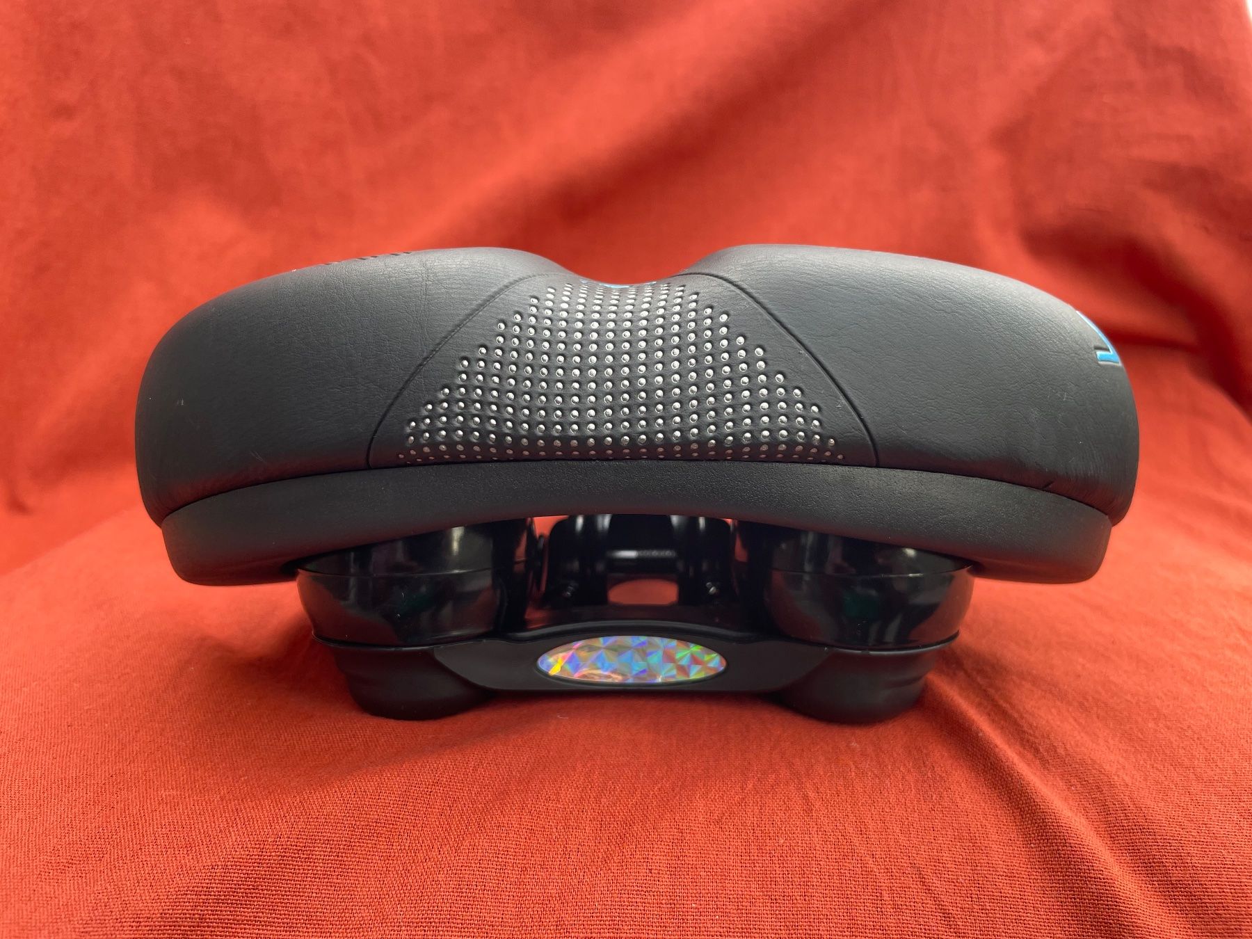 Pièces détachées: Fahrradsattel S-Trace Gel neu – Neuf (Voir description) à Luzern par nilabintang 4