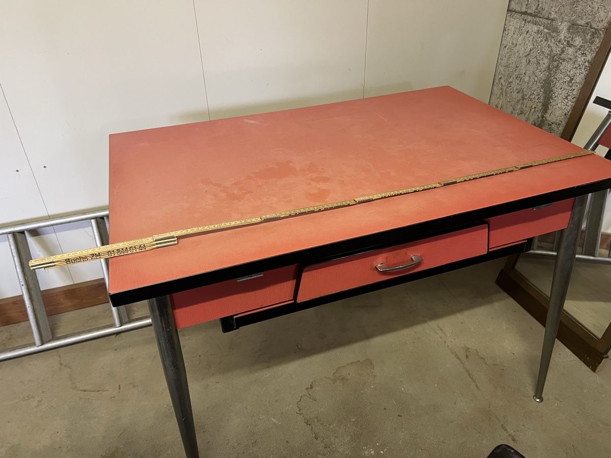 Tavoli: Alter Küchentisch Retro Vintage – Usato da Ehrendingen venduto da nz9_y29p