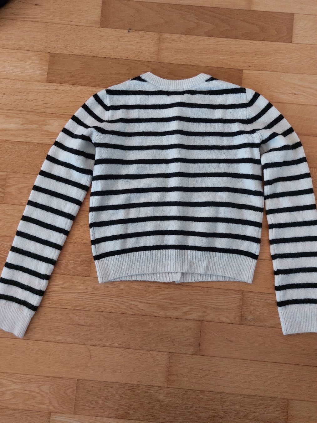 H&M Gilet & Giacche senza maniche: Jaquette H&M rayée – Usato da Fribourg venduto da charlottej02 1