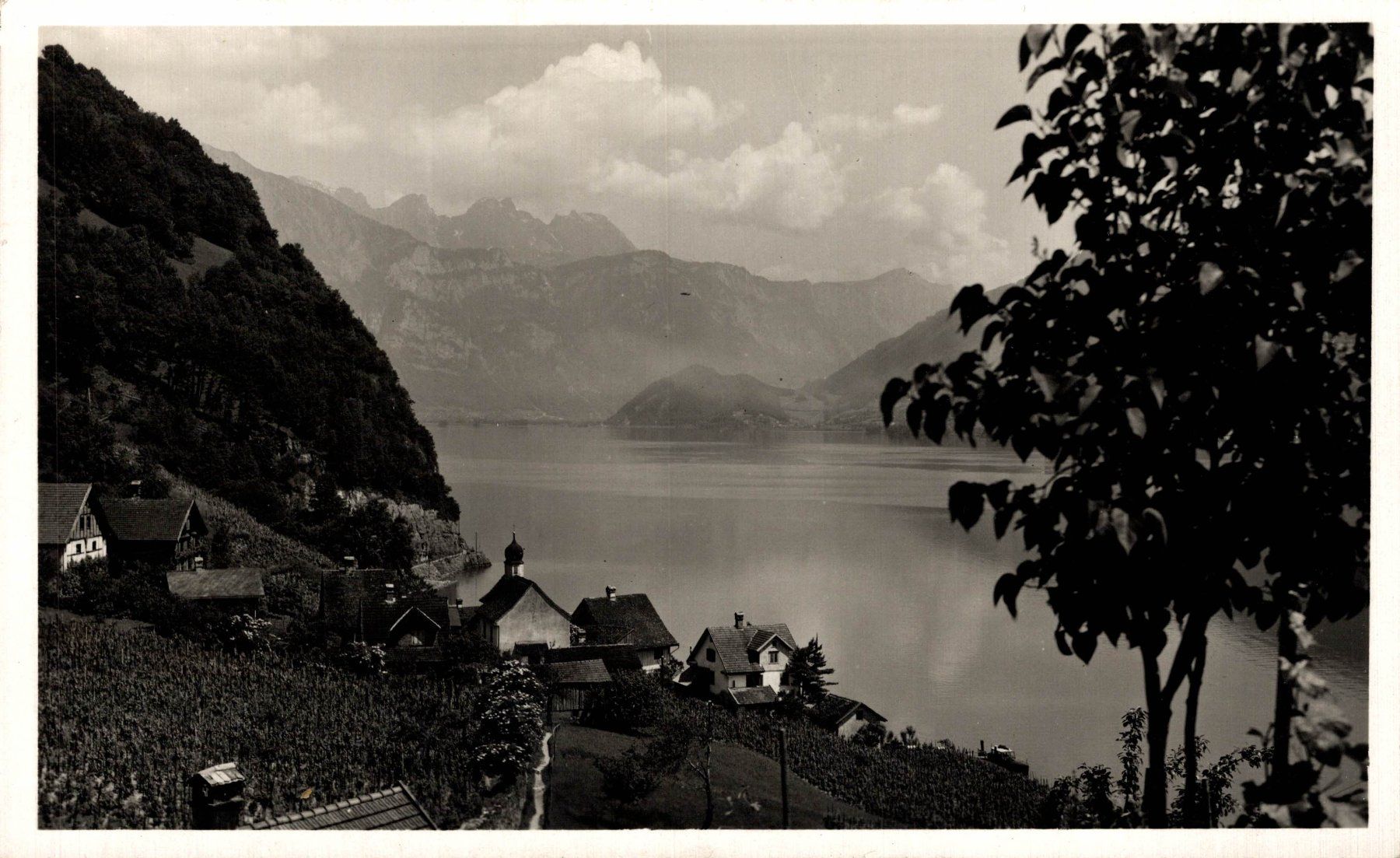 Cartoline postali: Quinten am Walensee – Usato da Bronschhofen venduto da Astore