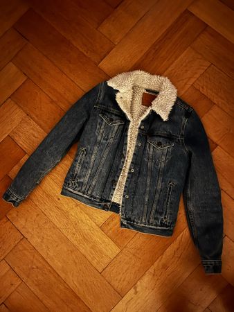 Levis Jeansjacke gefüttert