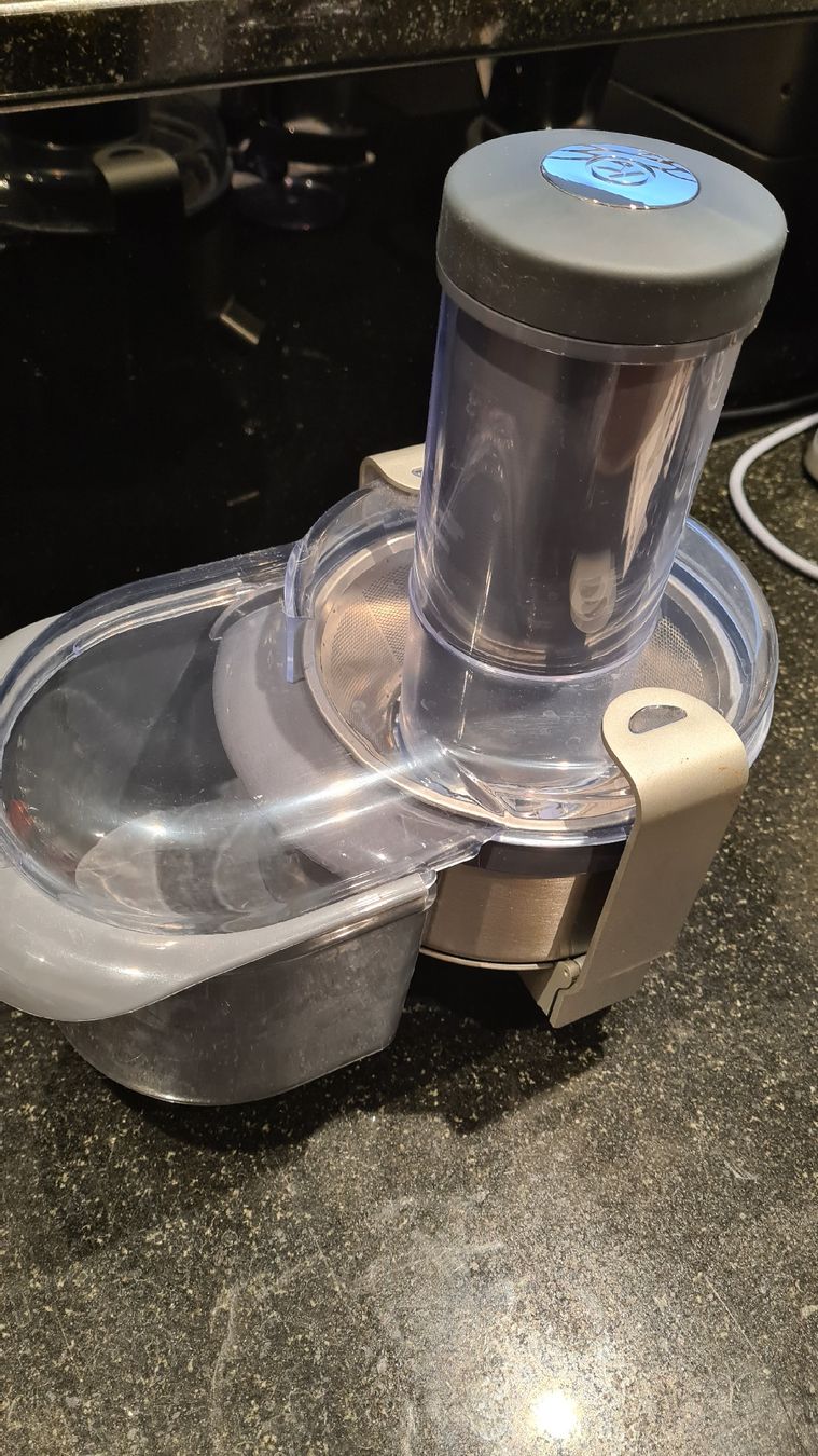 Kenwood Elettrodomestici da cucina: Kenwood AT641 Profi Entsafter – Nuovo (secondo la descrizione) da Lachen SZ venduto da Mira20 2