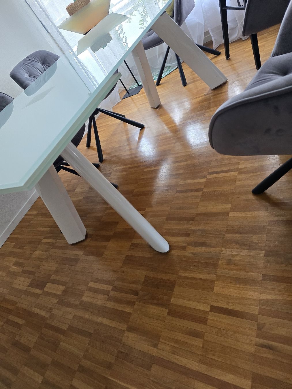 Tavoli: Grosser Esstisch – Usato da Kilchberg ZH venduto da Jajuna 1