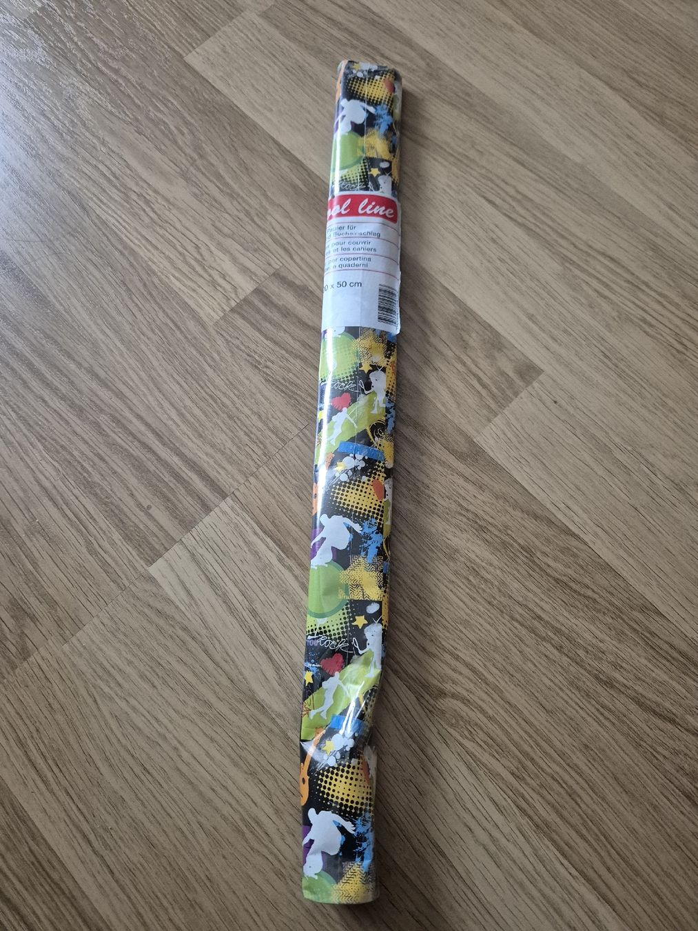 Carta: Coole Buchumschlagpapier Rolle – Usato da Langenthal venduto da Polarisstern