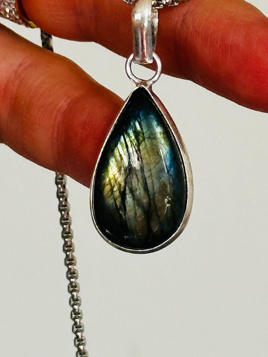 Ketten: Labradorite Gemstone Handmade Jewelry necklace – Neu und originalverpackt aus Genève von AGBERG 7
