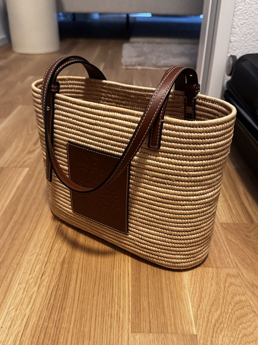 Loewe Sacs femmes: Loewe Anagram Tote – Neuf (Voir description) à Kriens par agnes.balogh