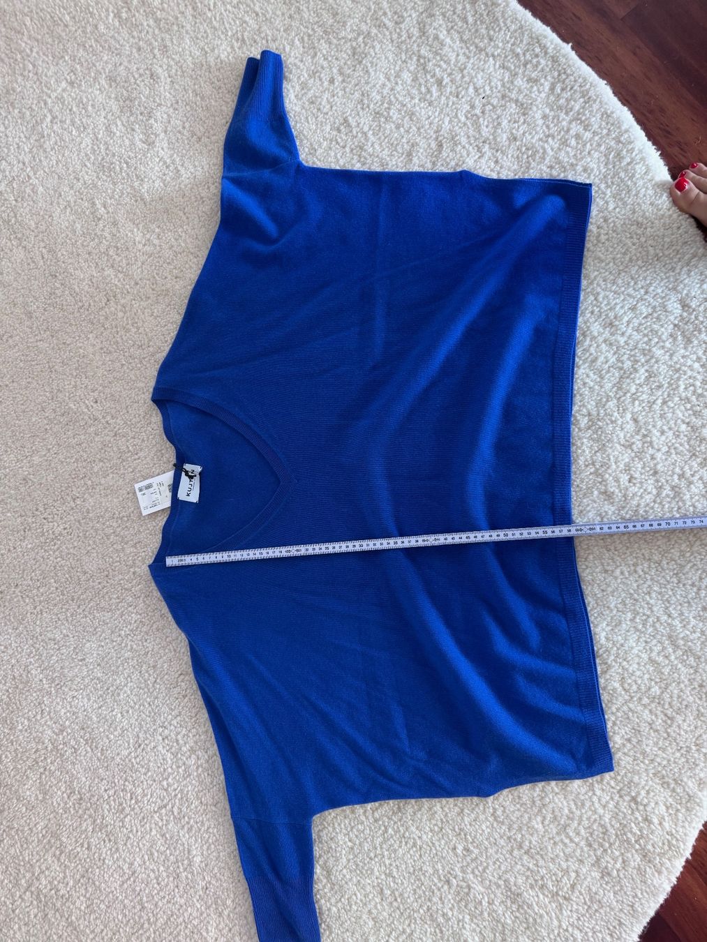 Kujten Maglioni & Felpe: KUJTEN Pullover 100% Kaschmir Blau onesize NEU – Nuovo e nell'imballaggio originale da Zuerich venduto da Moochie 4
