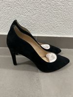 Kiomi black suede pumps