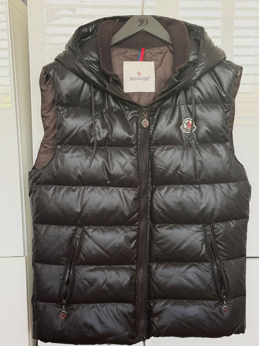 Gilets & Westen: Moncler Herren Daunenweste in Größe M – Gebraucht aus Kilchberg ZH von KellerCI 1