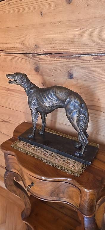 Skulpturen & Statuen: Windhund Terrakota,  signiert – Gebraucht aus Wolfhalden von Nati-Nati 4