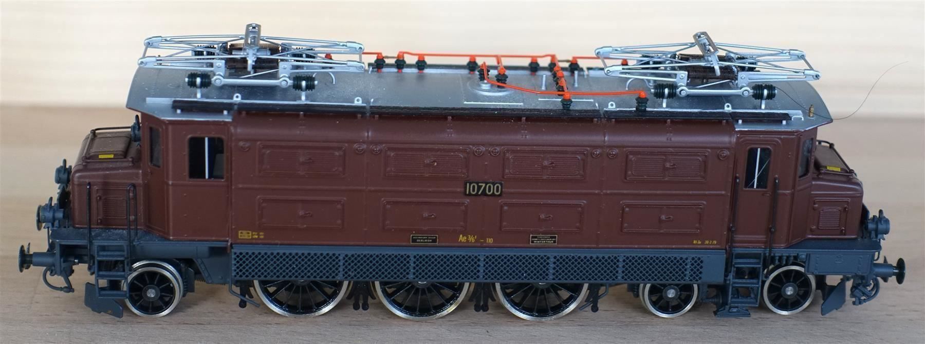 Lemaco Modellini di ferrovie: Lemaco SBB-CFF Ae 3/6 I 10700. DC analog. – Nuovo (secondo la descrizione) da Horw venduto da SwissSteamMemories 1