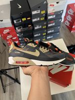 Nike Air Max 90 Drift taille 45 neuf dans sa boîte
