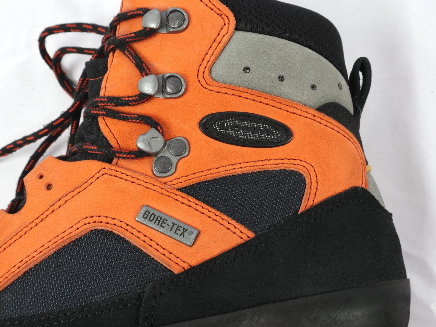 Lowa Herrenschuhe: Lowa Wanderschuhe Gr.40 – Gebraucht aus Steinen von Restwert_Steinen 7