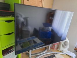 Durabase LE40U300X3CW Fernseher