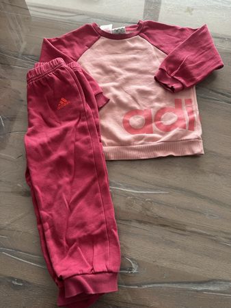 Adidas Trainingsanzug Gr. 98(2-3 Jahre🤸🤸🌸