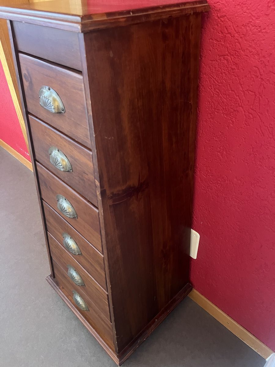 Commodes: Joli meuble exotique  – D'occasion à Lugnorre par cla_j6bq 2