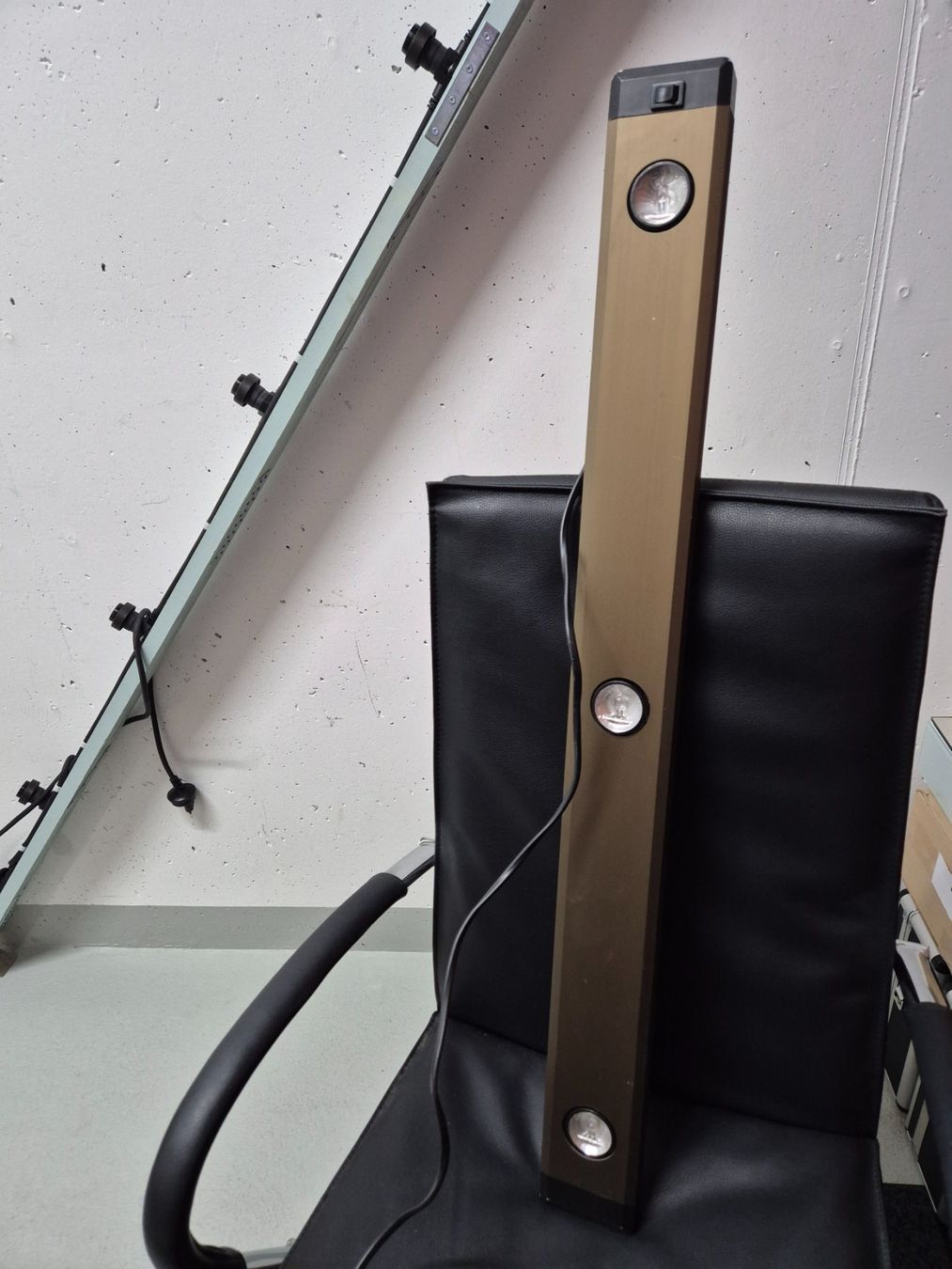Lampade: Halogen Unterbaulampe – Usato da Stachen venduto da campclenga 4
