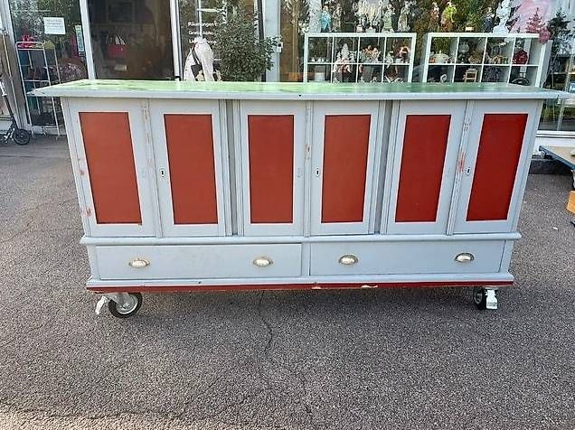 Cassettiere: Lässiges Retro Sideboard auf Rollen – Usato da Neuhausen am Rheinfall venduto da galleria13 3