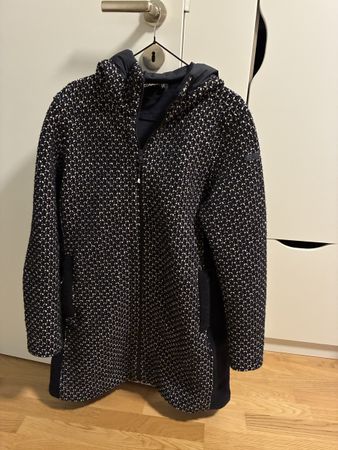 Damen Mantel mit Kapuze schwarz gemustert guter Zustand