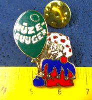 GUGGE PIN