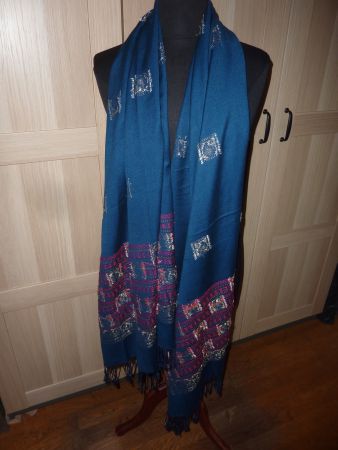 écharpe neuf laine turquoise avec motifs pour femme
