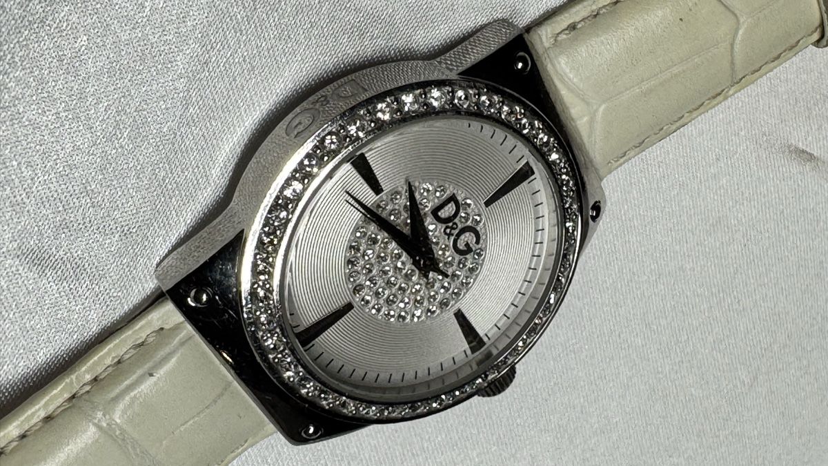 Dolce & Gabbana Orologi: Original D&G mit Steinen – Usato da Untersiggenthal venduto da TimeandShine 2