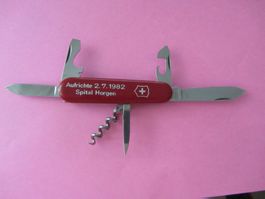 Victorinox Classic Sackmesser Aufrichte Spital Horgen Rot