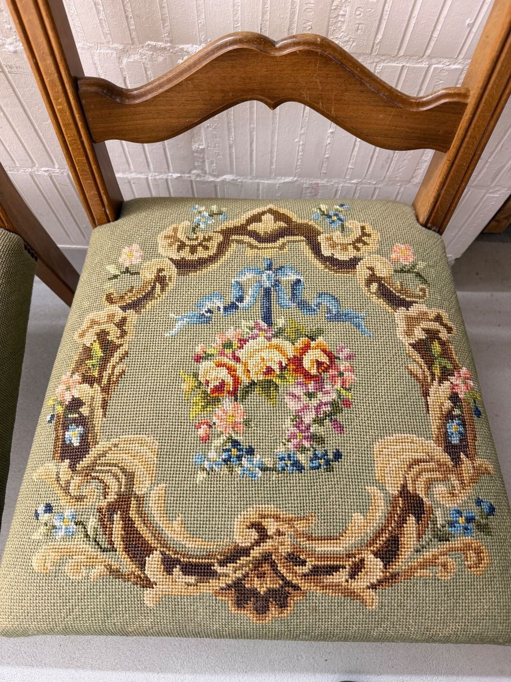 Chaises: 4 Gobelin-Stühle – D'occasion à Bassersdorf par Gebot 1