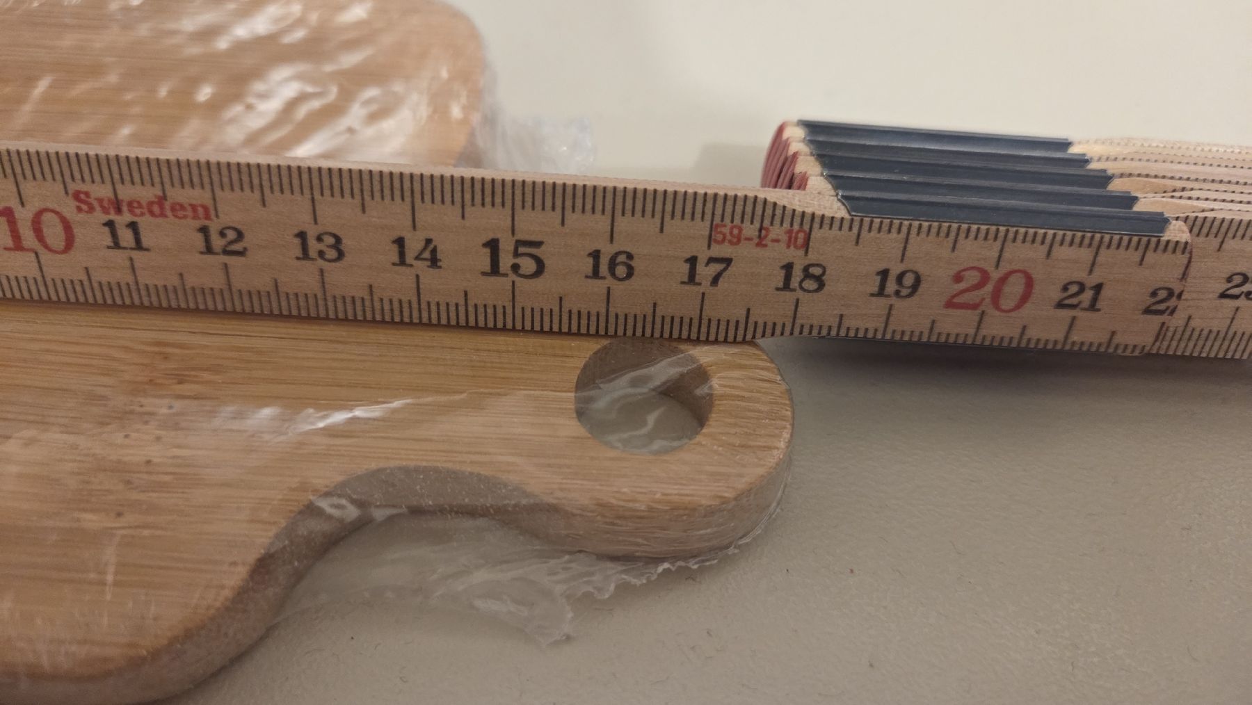 Elettrodomestici da cucina: Neues Bambus-Schneidebrett, ca. 28x11x1cm, ungebraucht – Nuovo e nell'imballaggio originale da Adlikon b.Regensdf venduto da ChriZ86 2