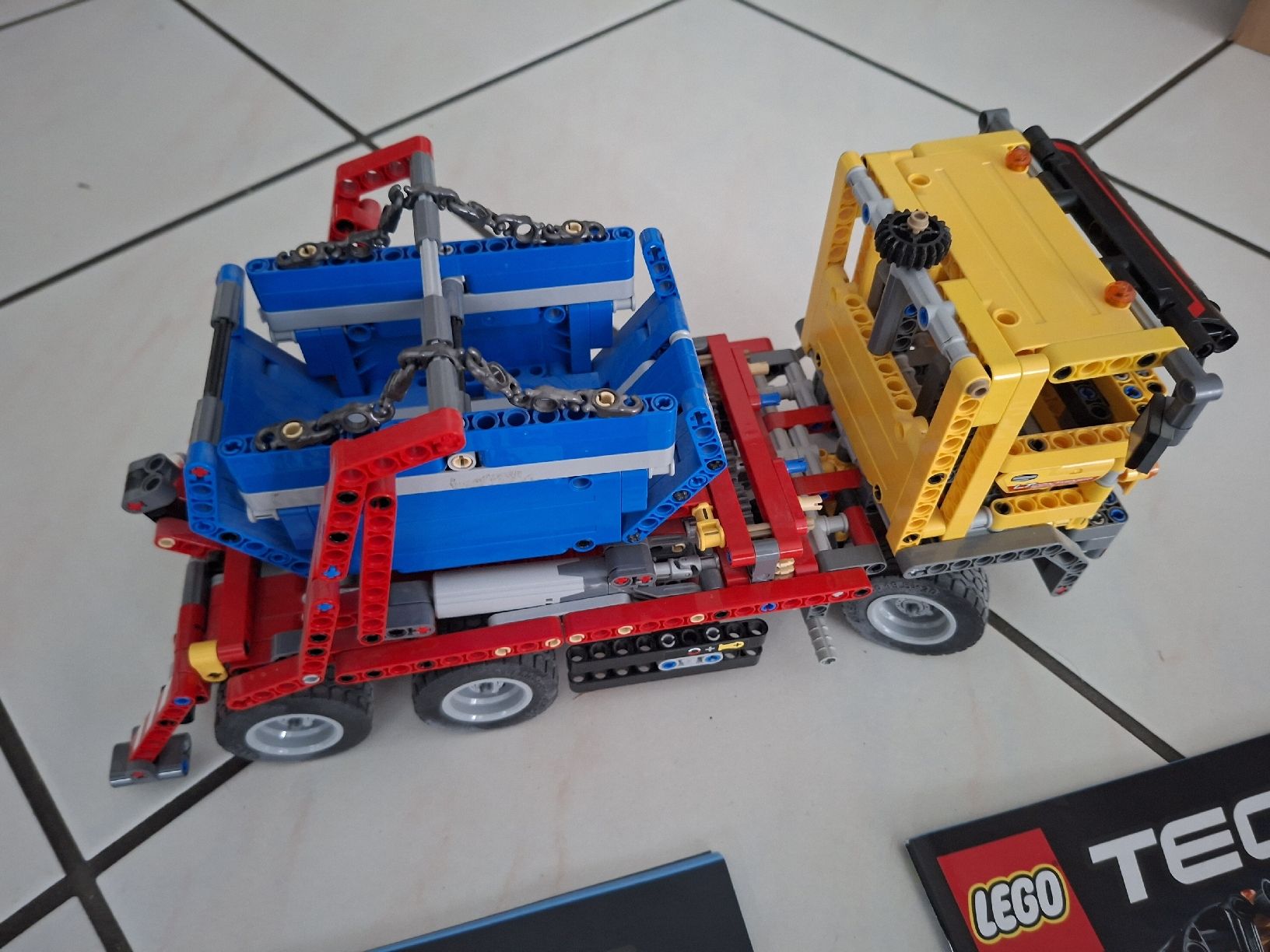 Lego Giocattoli:  Lego Technik 42024 LKW – Usato da Schattdorf venduto da mamo1952 1