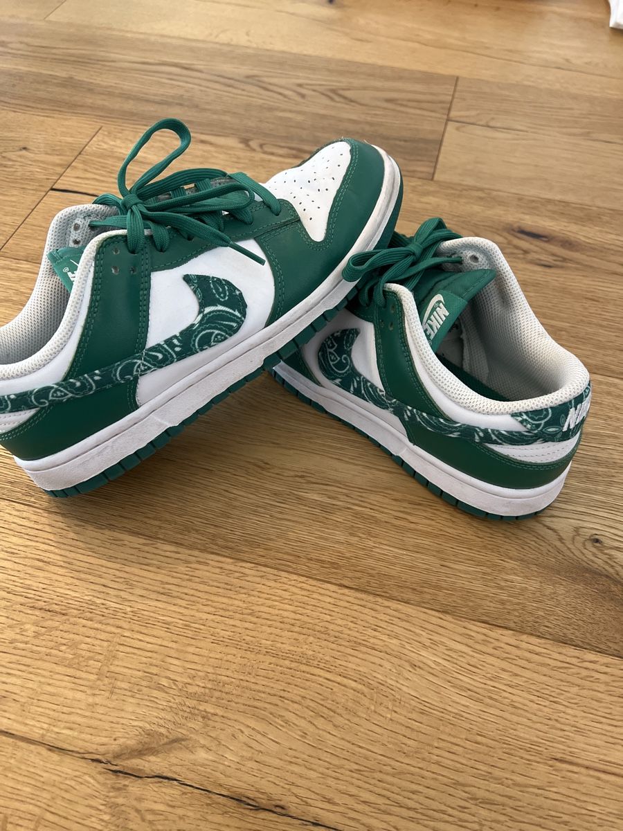 Nike Scarpe da uomo: Dunk Low Essential Paisley Sneakers Grösse 40.5 – Nuovo (secondo la descrizione) da Feldbrunnen venduto da soon-nam