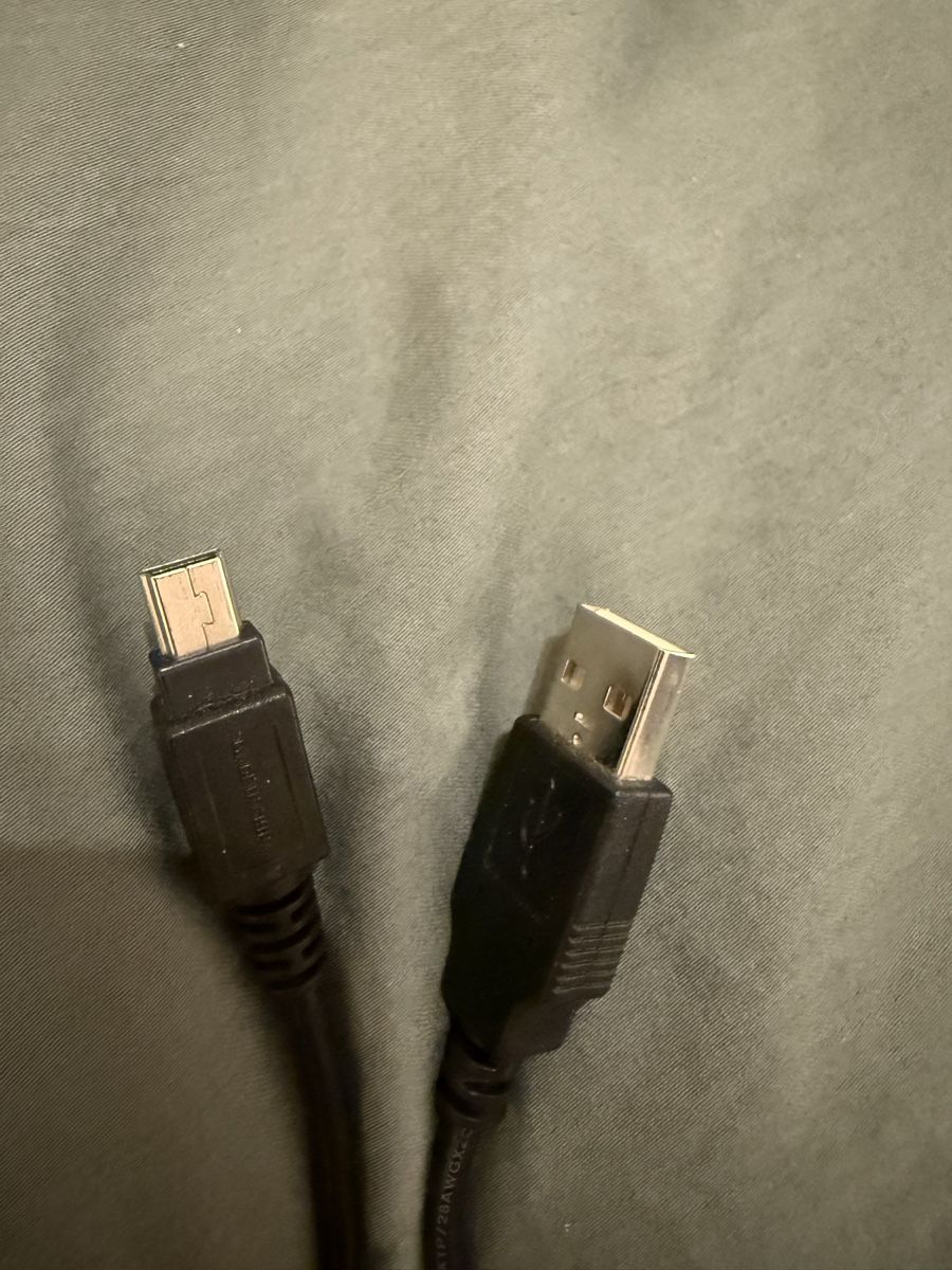 Cavi: USB Kabel - USB A Stecker auf Mini - Top Zustand! – Nuovo (secondo la descrizione) da Schübelbach venduto da cha_8x7x 1