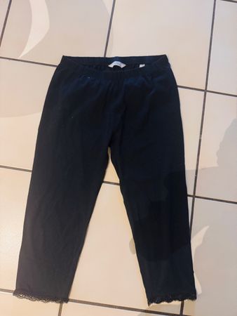 Pantalon capri noir, dentelle, taille francia 42/44, été lég