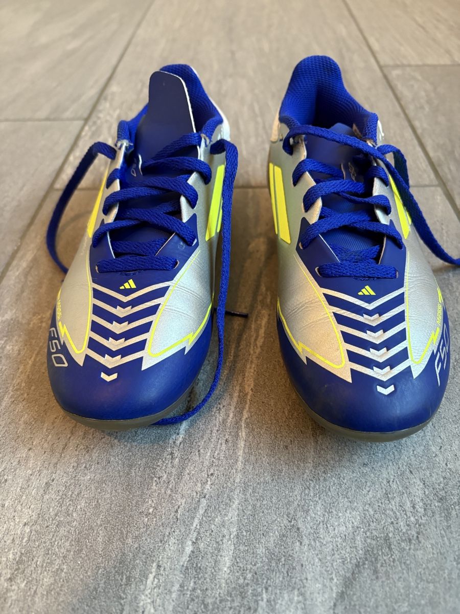 Scarpe per ragazzi: Fussballschuhe Adidas F50 – Usato da Villmergen venduto da Mercedes405 1