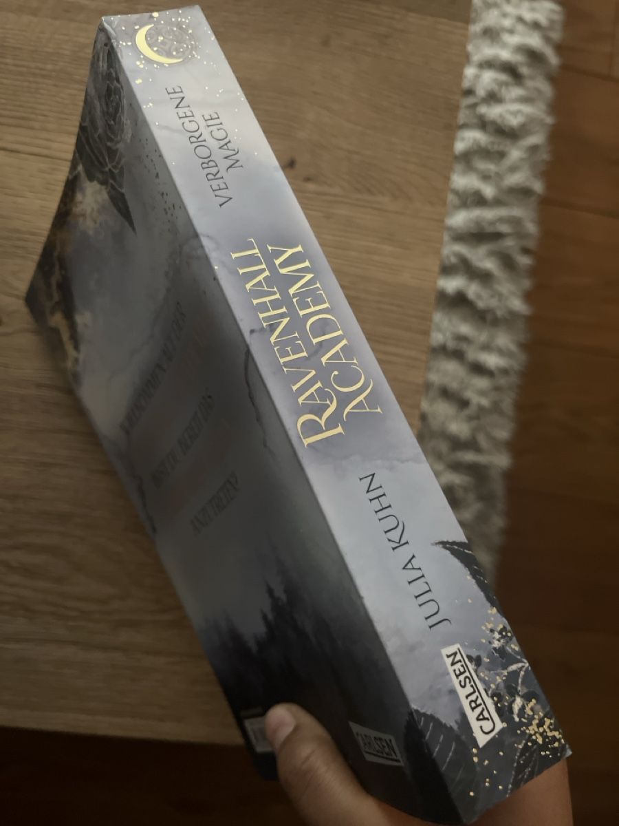 Bücher: Ravenhall Academy, Julia Kuhn mit Farbschnitt – Neu (gemäss Beschreibung) aus Oberentfelden von Mani_44 2